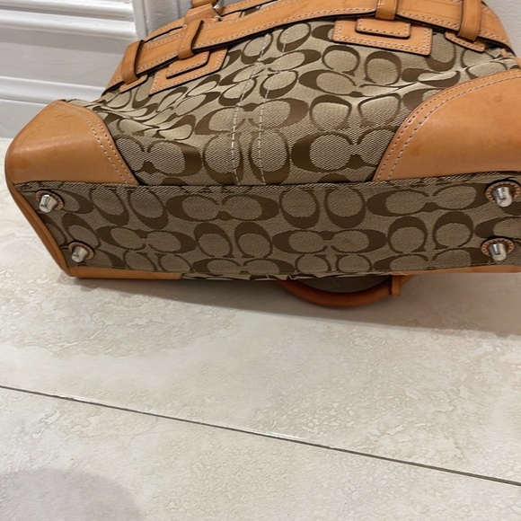 Coach satchel - Picture 4 of 4